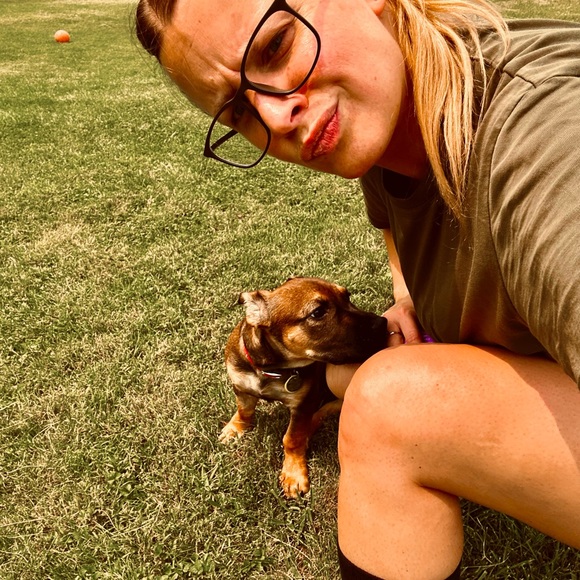 Meet your Posher, Cassandra - Picture 5 of 5